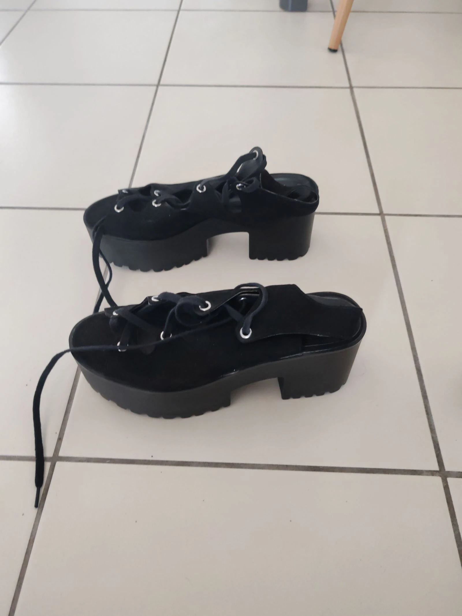 Heeled sandals – photo 2